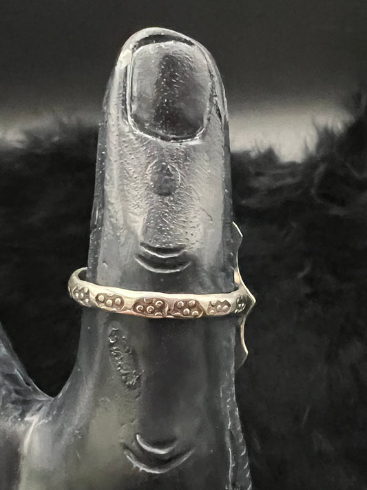 Gorgeous Green Chalcedony (Chrysoprase) Ring, size 9